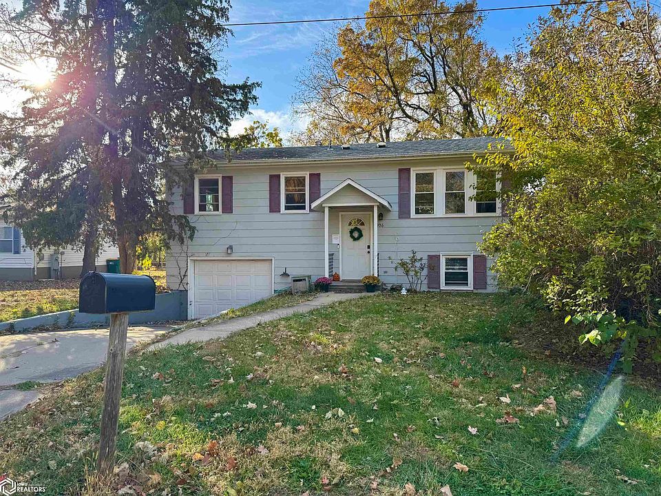1st image of 906 N 9th St
