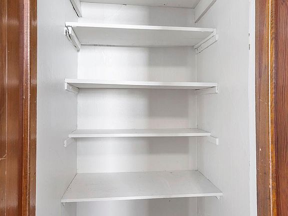2nd image of 940 Woodruff Place Middle Dr #7