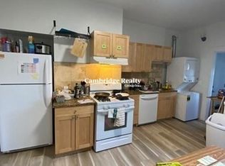 254 Windsor St #2T, Cambridge, MA 02139