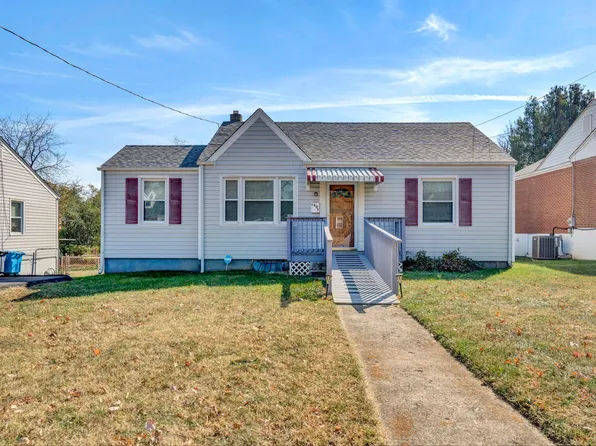 2407 Dorchester Dr NW, Roanoke, VA 24012