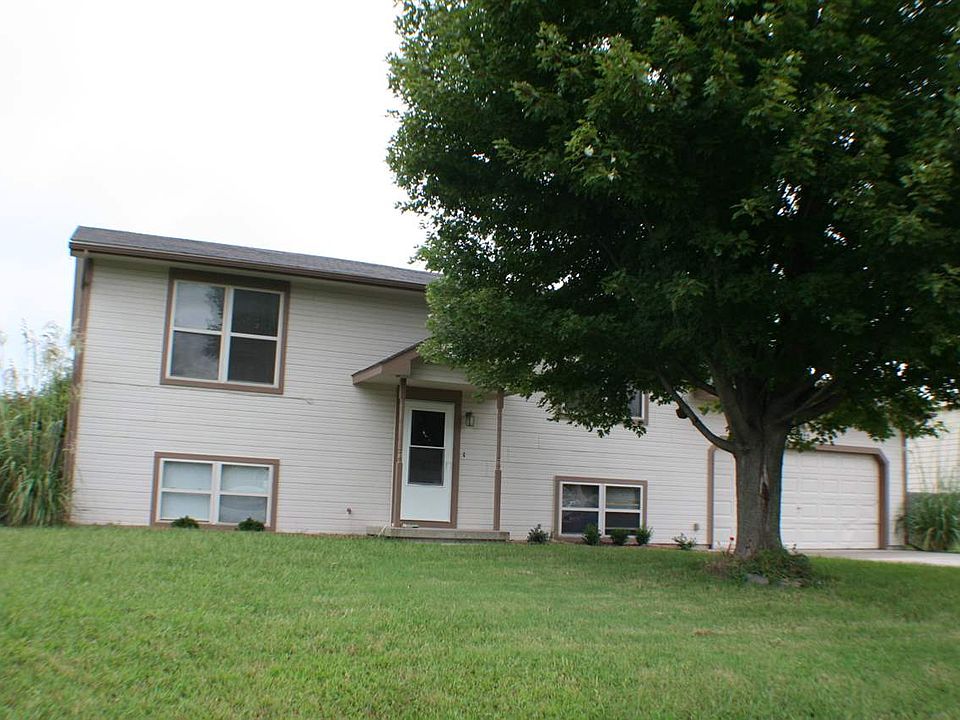 1st image of 725 Dublin Dr