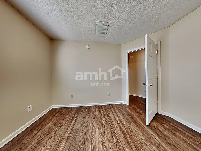11418 Deep Springs Dr S — Photo 18
