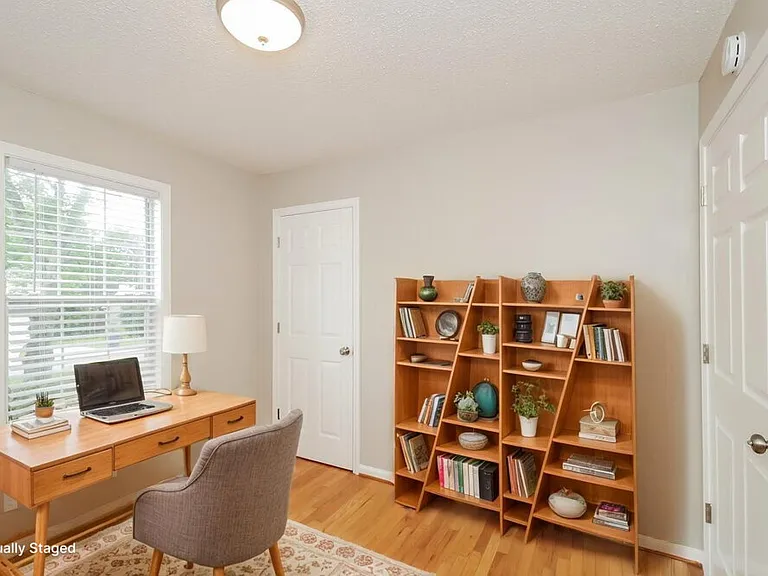 426 Ivy Crest Dr — Photo 15