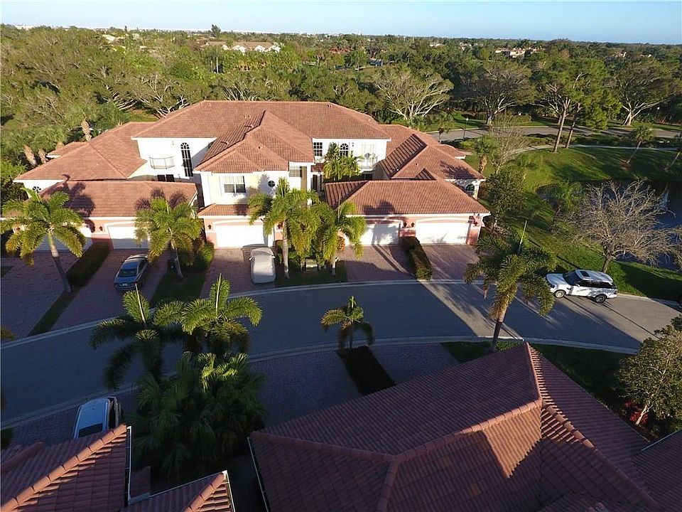 1st image of 2381 SW Island Creek Trl
