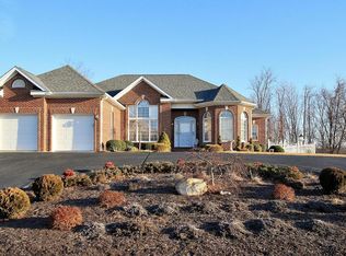 1538 Links View Dr, Salem, VA 24153