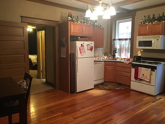 2nd image of 4322 Hartford St Floor 2