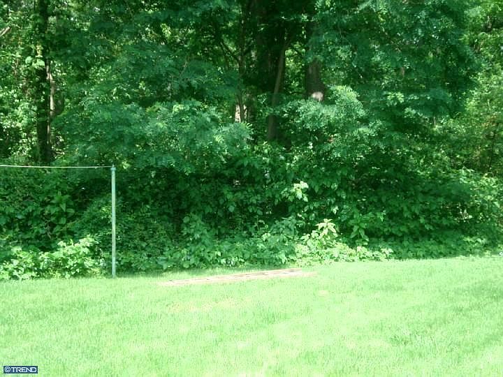 2nd image of 52 W Woodcrest Ave