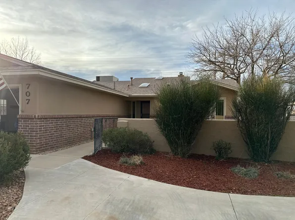 707 Winged Foot Dr, Carlsbad, NM 88220