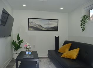 1001 Pharmacy Ave, Toronto, ON M1R2G5