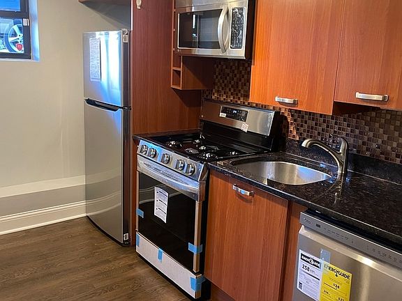 5th image of 2542 W Hollywood Ave #G