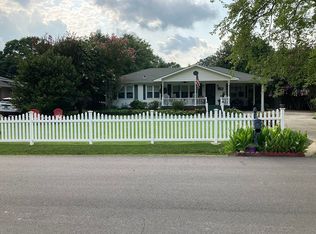 135 Christopher Cir, Athens, AL 35611