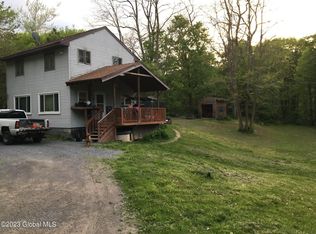 97 Spawn Hollow Rd, Selkirk, NY 12158