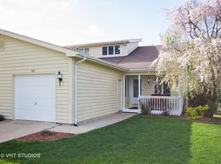 1325 Post Oak Ct, Crest Hill, IL 60403