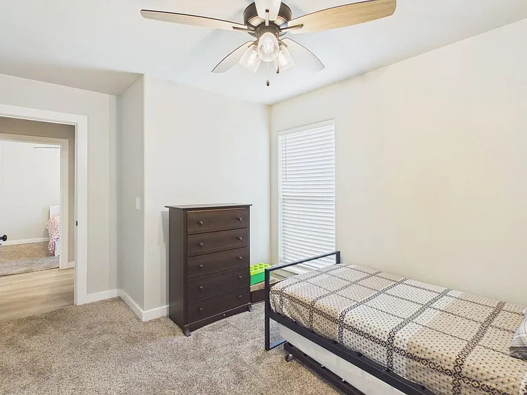 7603 John Thomas — Photo 13