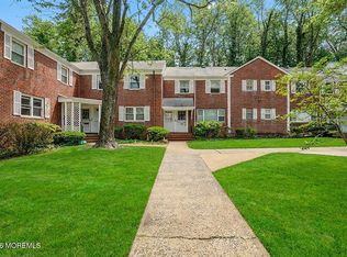 98 Manor Drive, Red Bank, NJ 07701