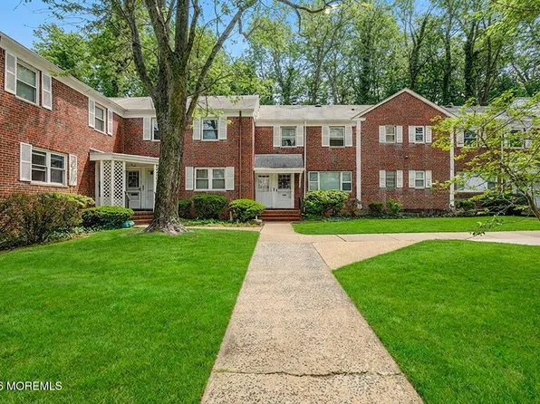 98 Manor Drive, Red Bank, NJ 07701