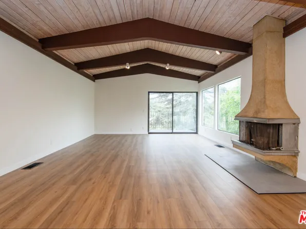 2819 Pacific View Trl, Los Angeles, CA 90068