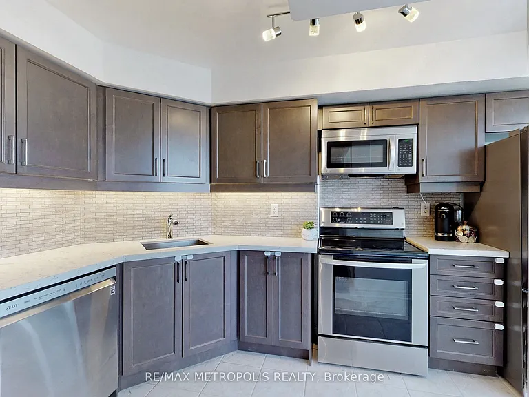 3 Rean Dr #1312 — Photo 8