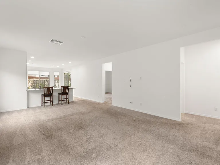 1353 Evening Breeze Ln — Photo 8