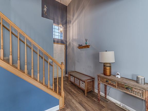 3rd image of 2367 Cove Ct Unit 0