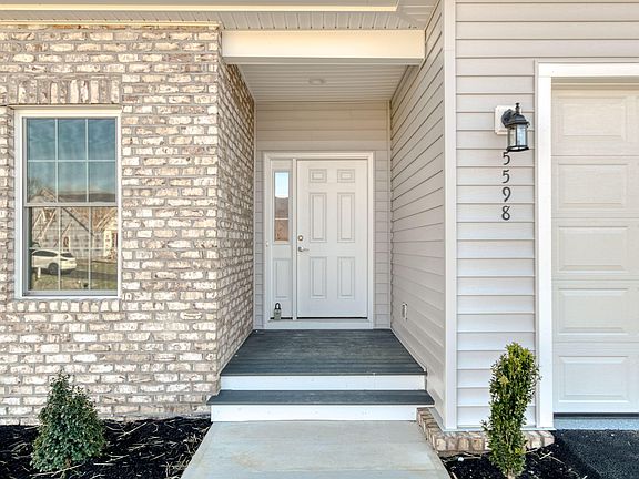 3rd image of 5598 New Pleasant Way
