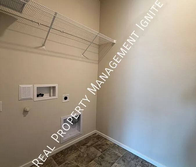 1430 NW Upas Pl — Photo 5
