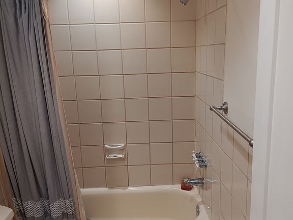 4th image of 1900 SW 23rd St #1900