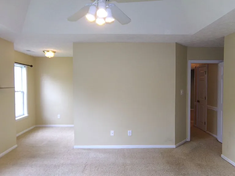 711 Barney Fones Dr — Photo 35