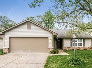 817 Washington Cove Way, Indianapolis, IN 46229