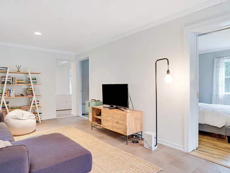 52 Shinnecock Rd #A — Photo 35