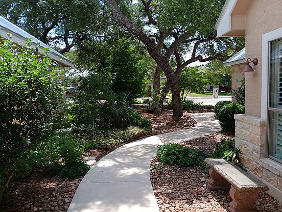 2nd image of 218 English Oaks Cir