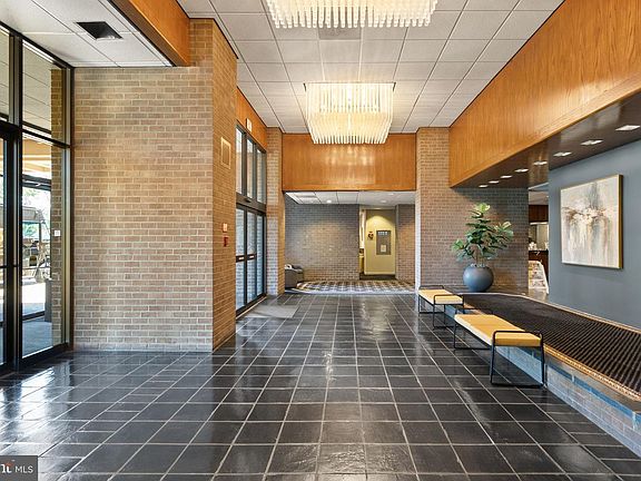 4th image of 1800 Old Meadow Rd APT 1021
