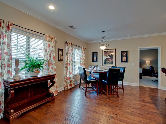 5th image of 7317 Sanctuary Cove Dr SE