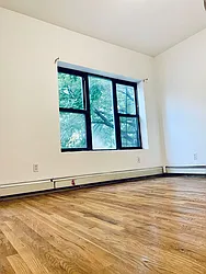 Rented by Safdie Realty Group