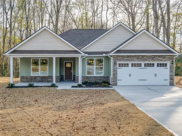 314 S Green St, Williamston, SC 29697