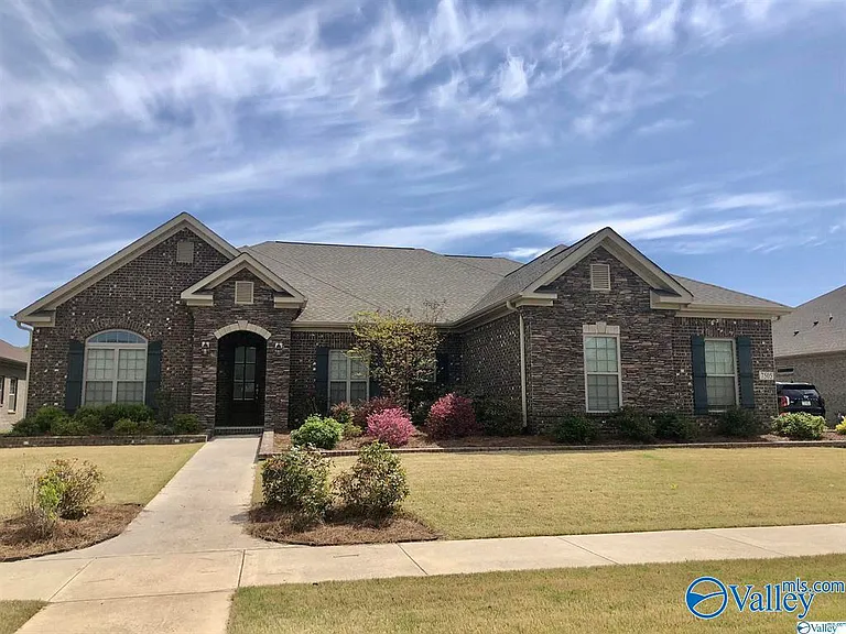 7505 Grayhawk Ct — Photo 1