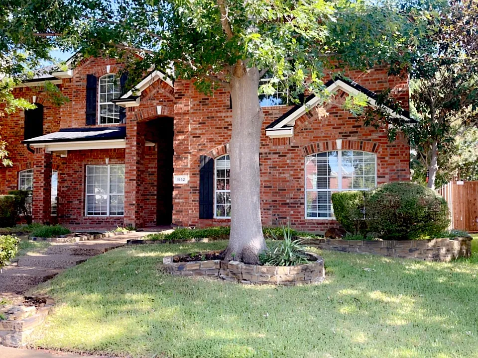 1952 Long Valley Ct