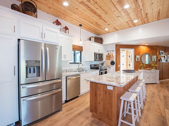 4th image of 28 Palemone St