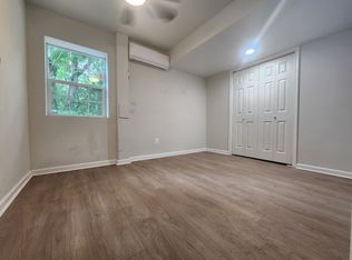 17573 Graham St, Dumfries, VA 22026