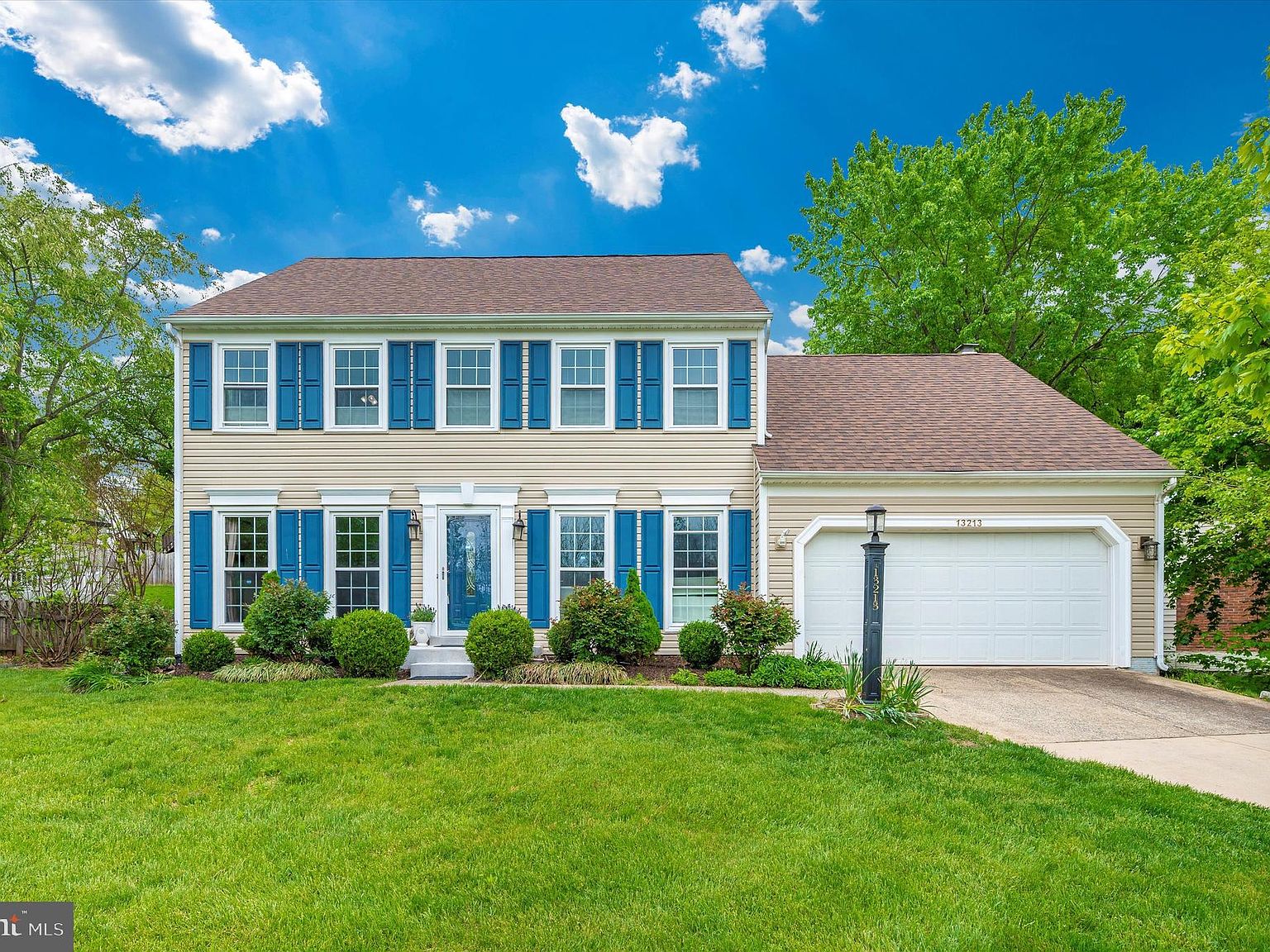 13213 Lazy Glen Ln, Herndon, VA 20171 | Zillow