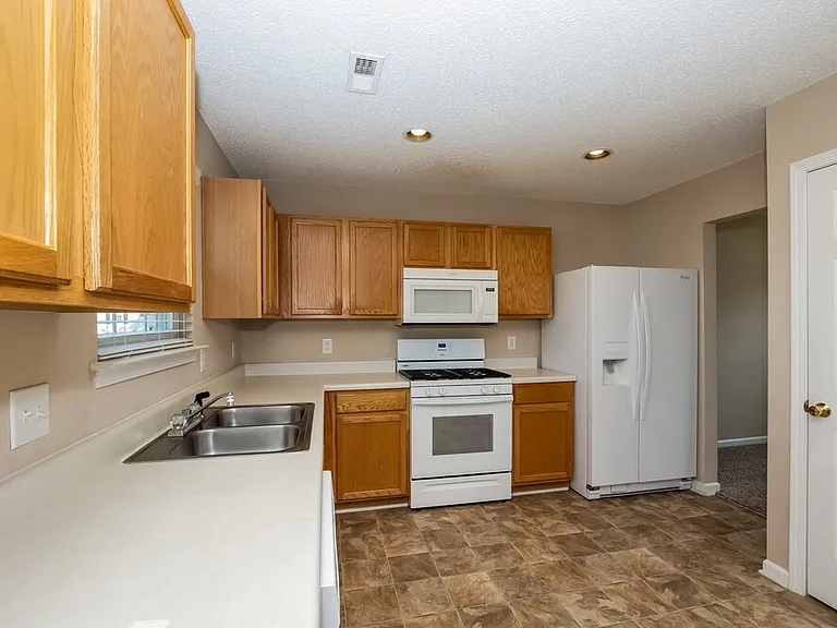 6629 Rustic View Ct — Photo 8