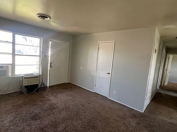 2nd image of 5113 Questa Dr