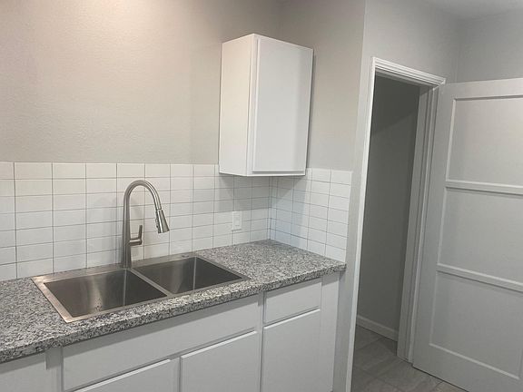 5th image of 1937 W 35th St