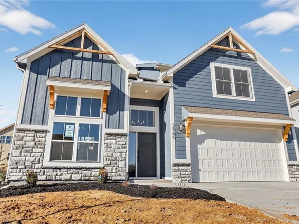 16195 Ryan Cir, Parkville, MO 64152