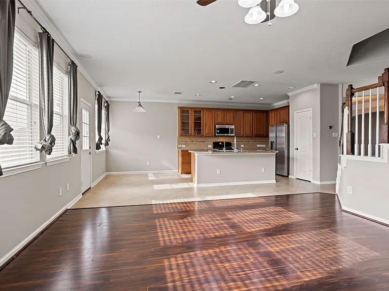 30322 Deleon Fields Dr — Photo 16
