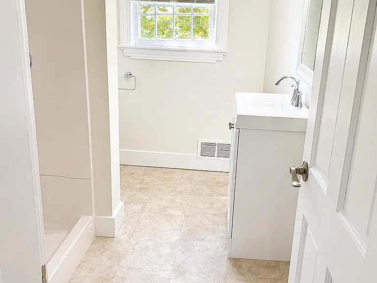 67 Old Amherst Rd #1A — Photo 6