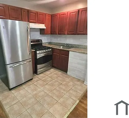 680 E 233rd St #3 — Photo 10