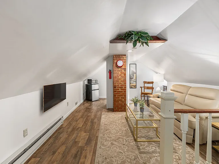 3158 Moody Ave — Photo 33