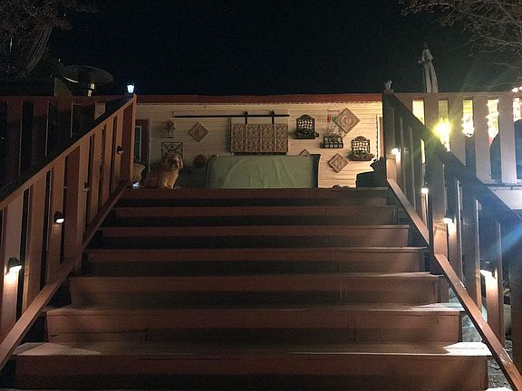 5th image of 913 Henderson St
