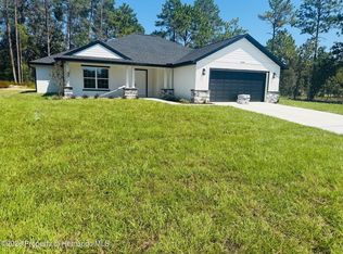 13465 Canyon Swallow Rd, Weeki Wachee, FL 34614